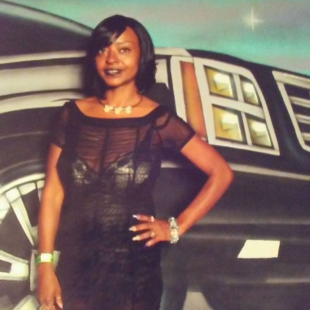 Meet your Posher, Nekia